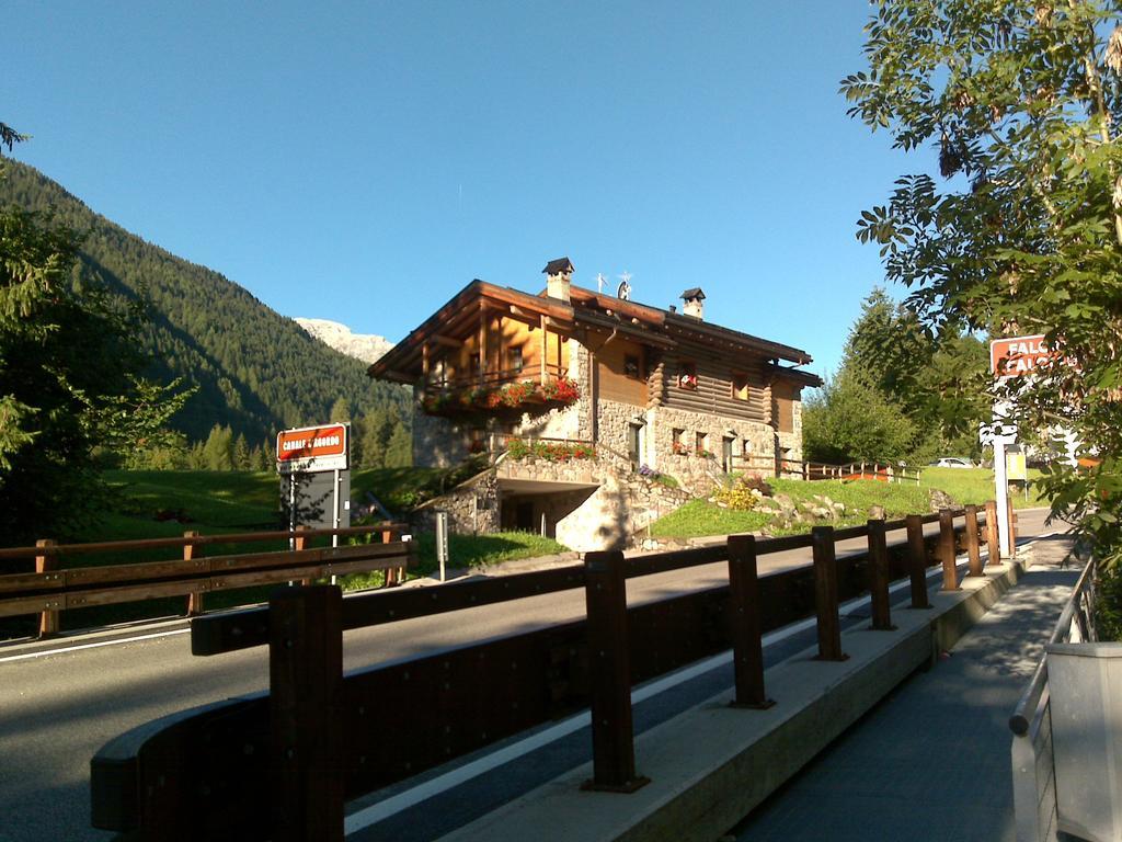 Отель Casa Alpina Sant'Apollinare Фалькаде Экстерьер фото